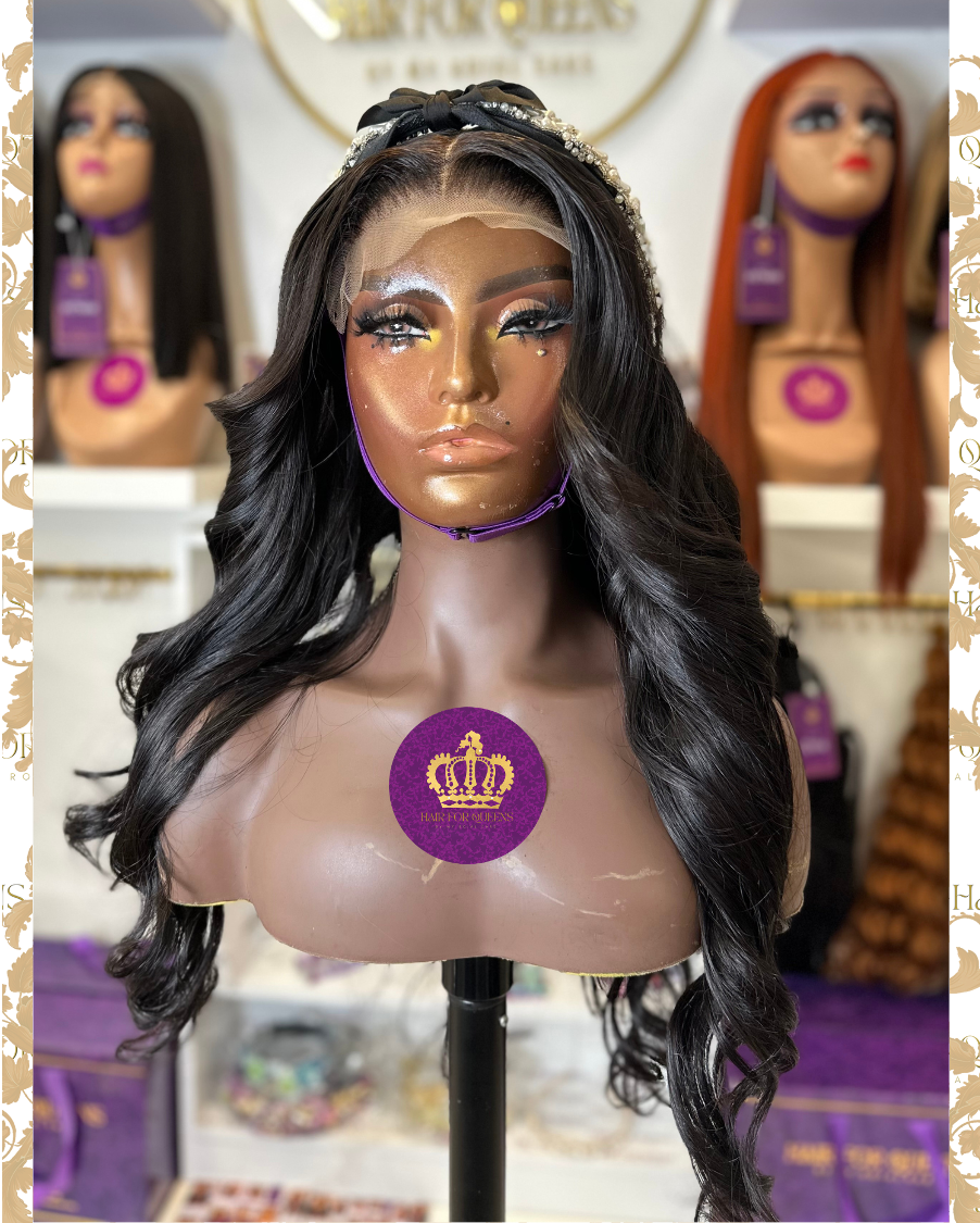 Queen Luara – 24 inches 5x5 Vietnamese Body Wavy Wig